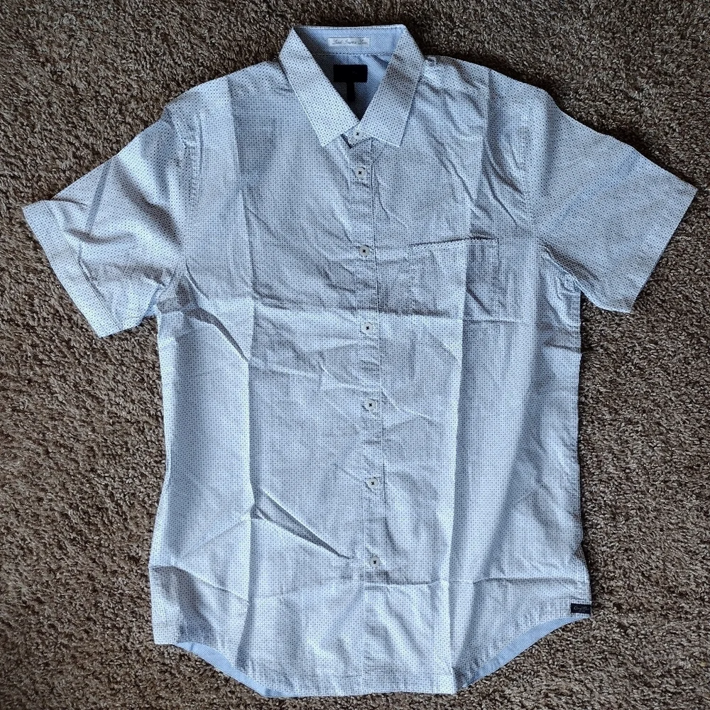Good Man Brand Button Down Short Sleeve Shirt Medium NWOT - Picture 1 of 12